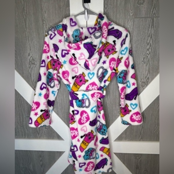 078. Shopkins Girls Glam Diva Plush Fleece Hooded Robe Lipstick Bathrobe - Picture 3 of 6